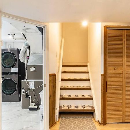 Big Oasis Studio Near Airport Yyz Hotel Toronto Ngoại thất bức ảnh