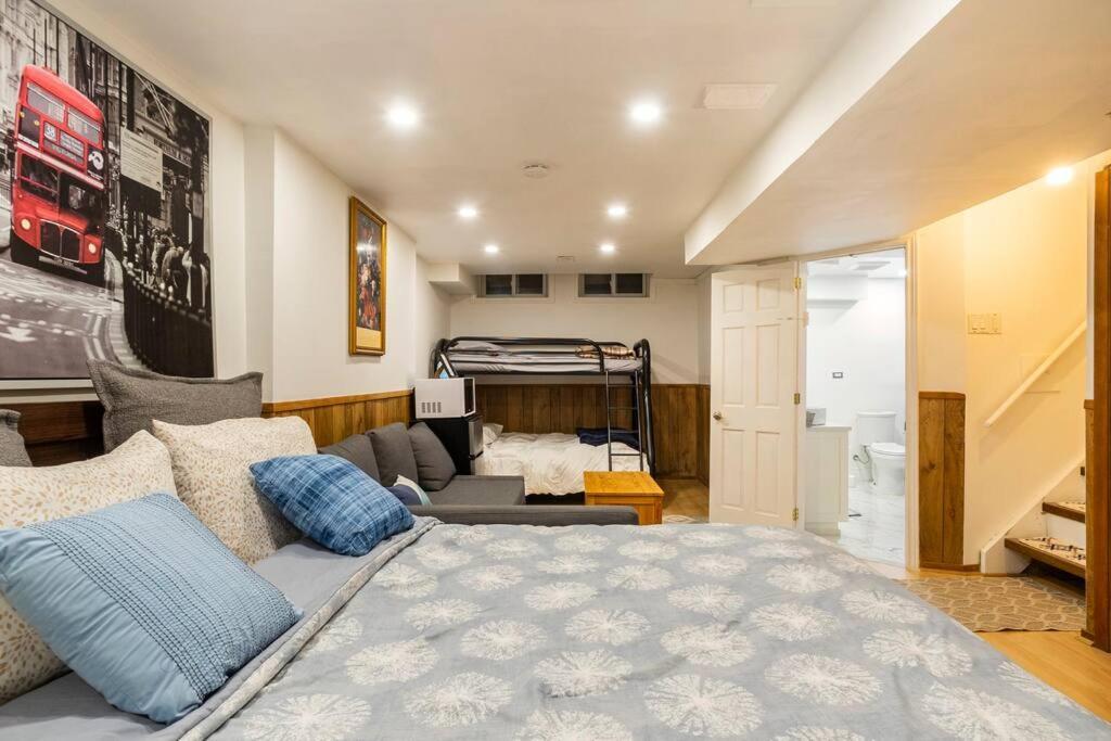 Big Oasis Studio Near Airport Yyz Hotel Toronto Ngoại thất bức ảnh