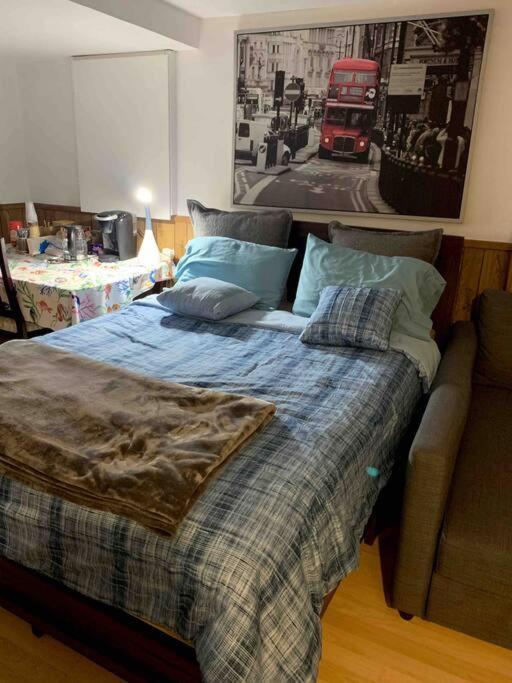 Big Oasis Studio Near Airport Yyz Hotel Toronto Ngoại thất bức ảnh