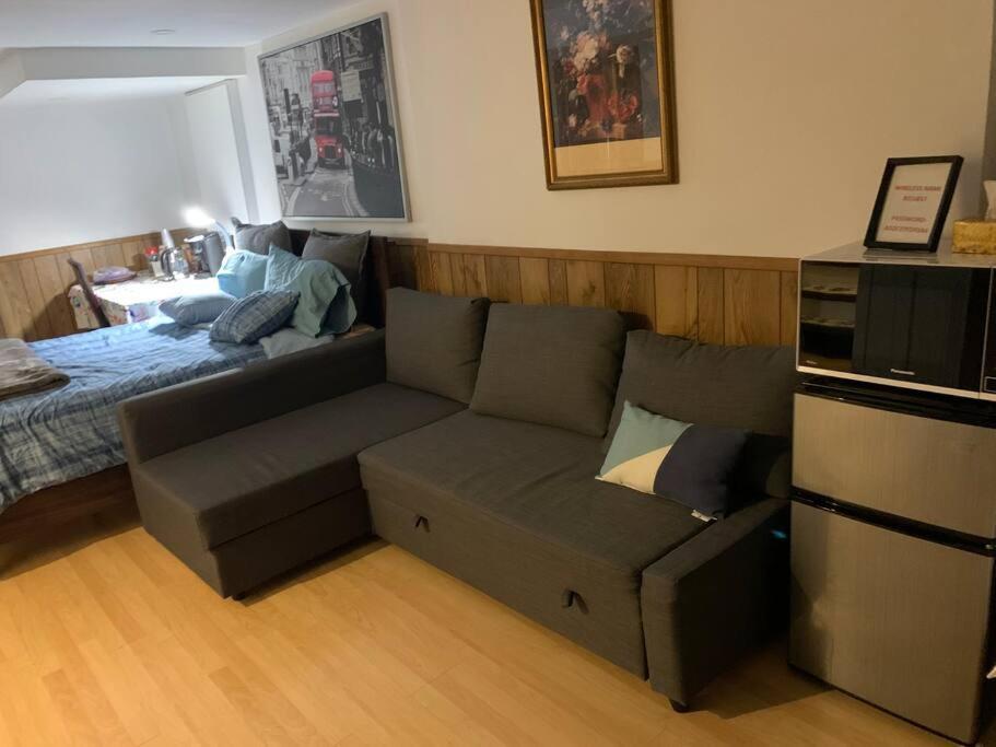 Big Oasis Studio Near Airport Yyz Hotel Toronto Ngoại thất bức ảnh